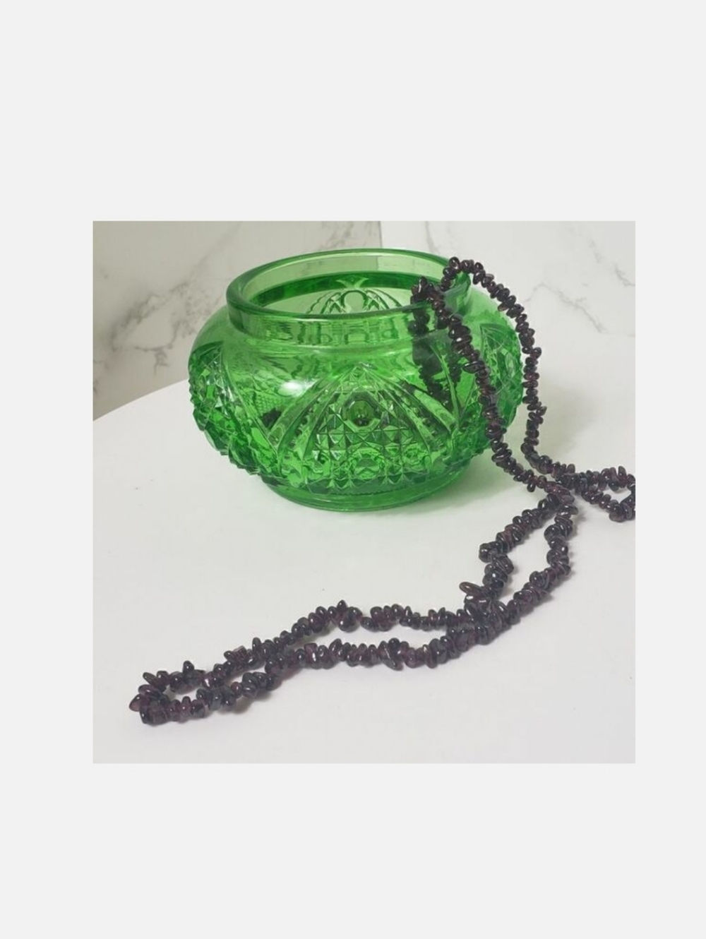 VINTAGE Tumbled Almandine Garnet Chips Beaded Necklace